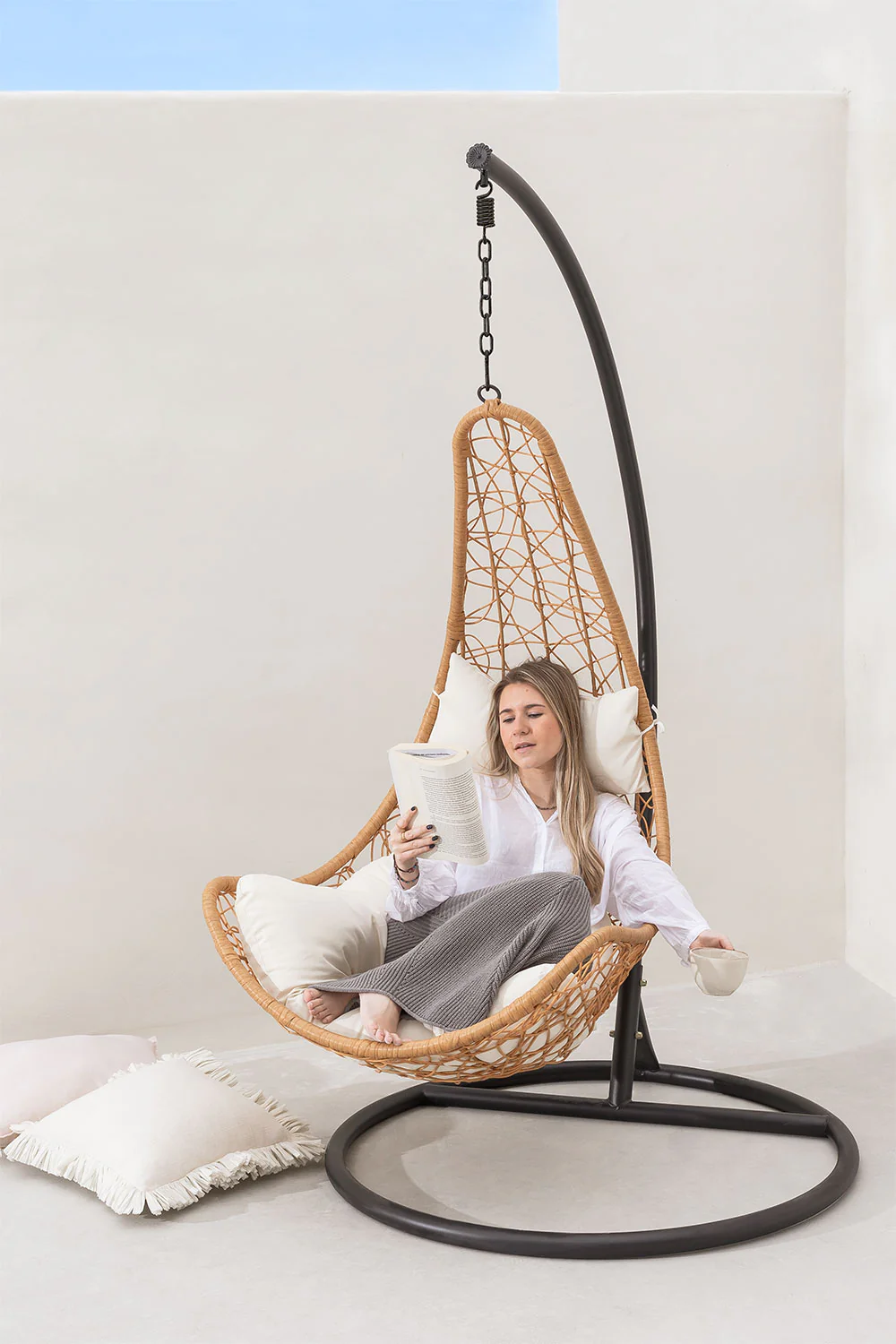 Angélica Single Seater Hanging Swing With Stand For Balcony, Garden Swing - Image 2