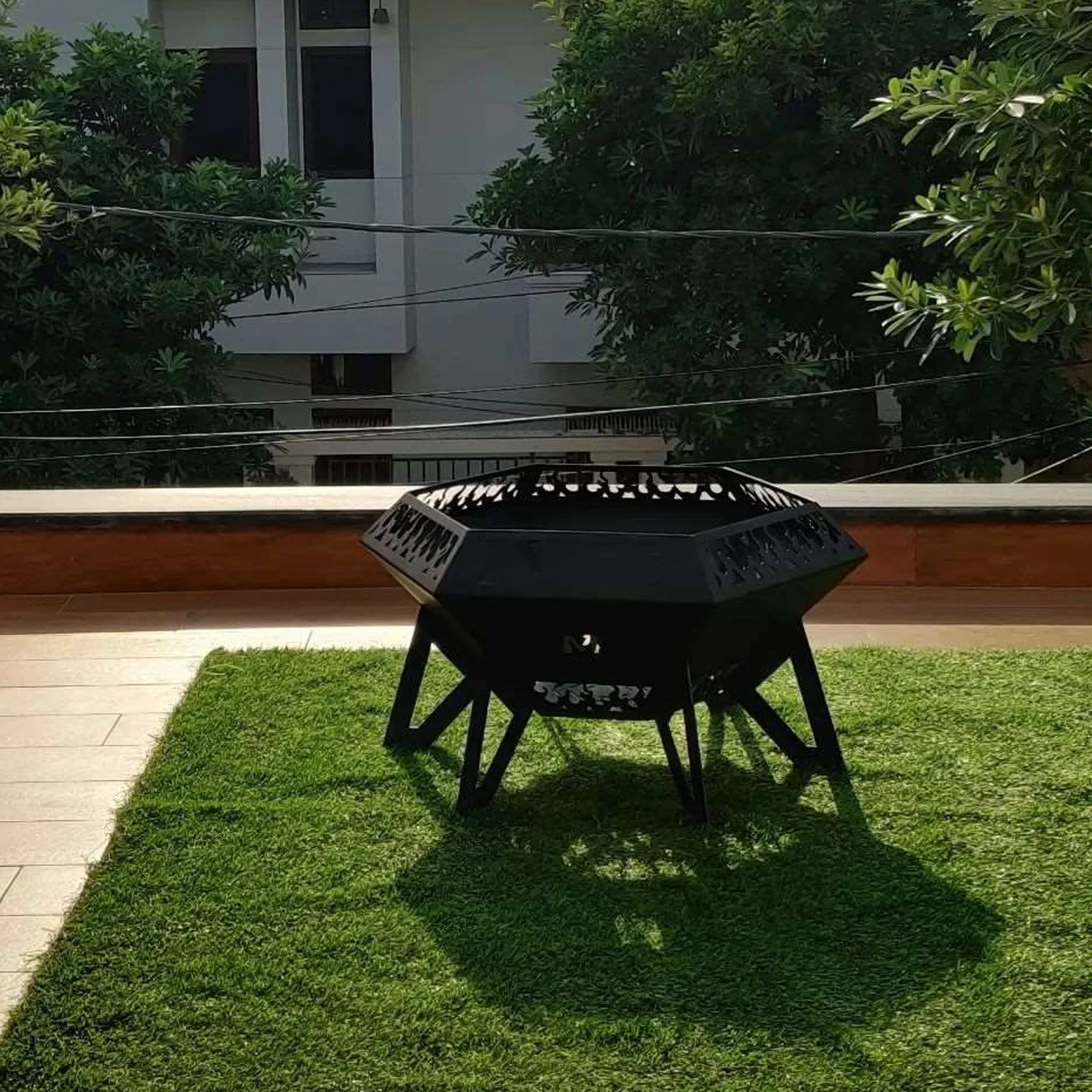 Diamond Outdoor Fire Pits - Image 3