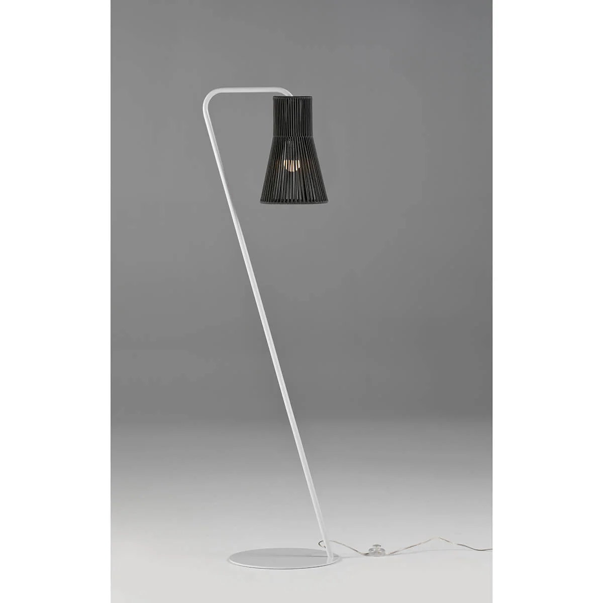 Tadday Outdoor Rope Floor Lamp - Image 3